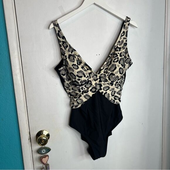 Mitaclesuits for chicos Purrfectly Posh Elan One-Piece Swimsuit - Picture 1 of 6